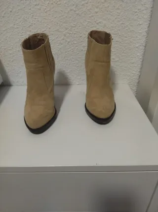 Botines beige tacón ancho