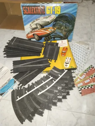 ScalextricGT-19: Pistas y 2 Coches MERCEDES WANKEL