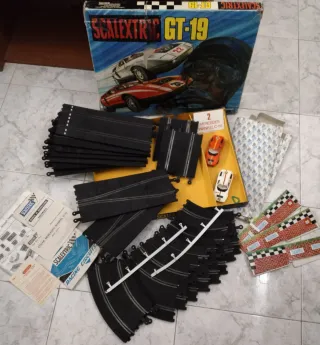 ScalextricGT-19: Pistas y 2 Coches MERCEDES WANKEL