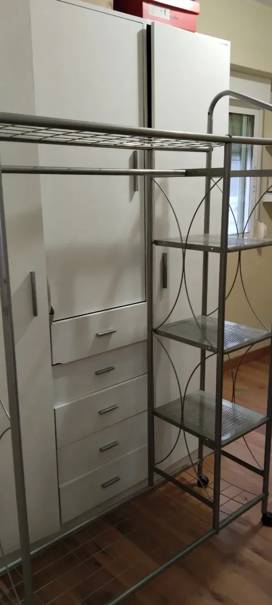 Perchero Metálico Plateado 37x110x170