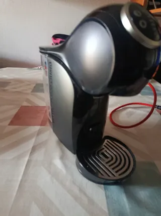 Cafetera Dolce Gusto Negra