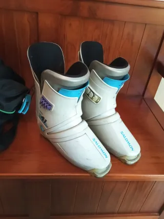Botas de esquí Salomon T41 más bolsa, negociable