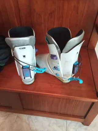 Botas de esquí Salomon T41 más bolsa, negociable