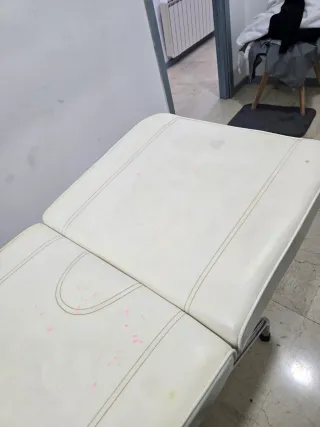 Camilla fija estética, 3 cuerpos