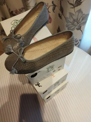 Bailarinas grises Talla 28, 29 y 30