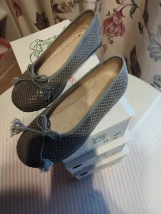 Bailarinas grises Talla 28, 29 y 30