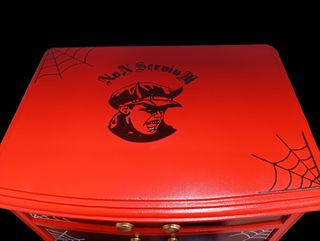 Mesilla restaurada estilo terror 1312