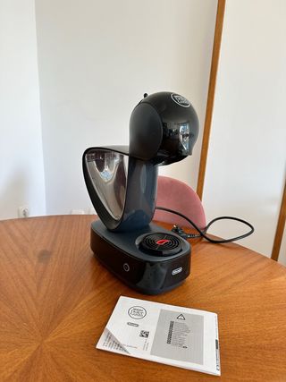 Cafetera Dolce Gusto De'Longhi Negra