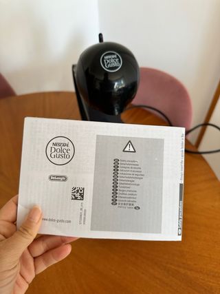 Cafetera Dolce Gusto De'Longhi Negra