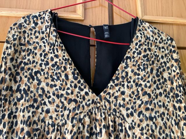 Vestido Zara corto leopardo escote V