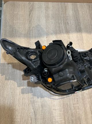 Faro Delantero Izquierdo Valeo Toyota Auris 045140