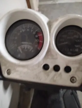 Yamaha Aerox 100cc 2T Roja y Blanca