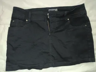 Falda Bershka negra mujer