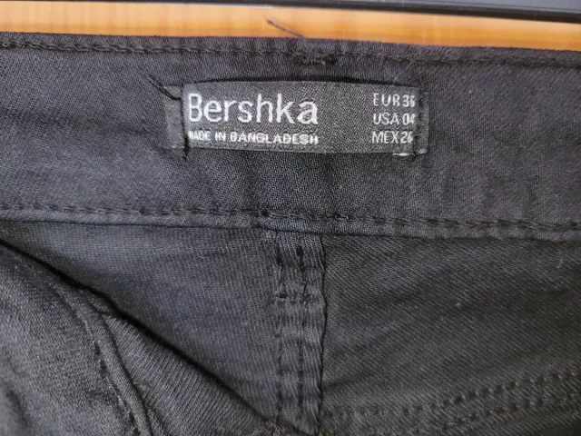 Jeans negros Bershka Talla 36