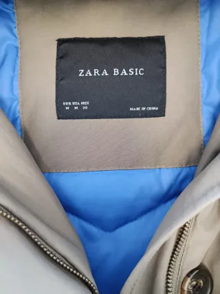 PLUMAS ZARA CON CAPUCHA