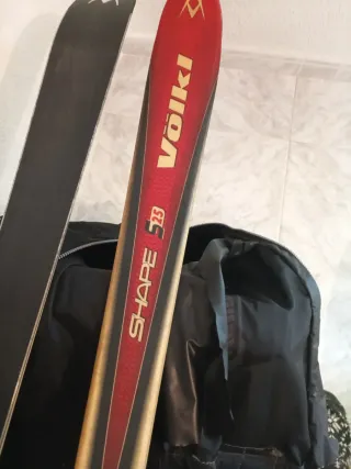 Esquís Carving Volkl Shape S25 1,80 mts.Con bolsa