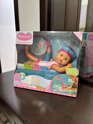 Muñeca Nenuco Nadadora