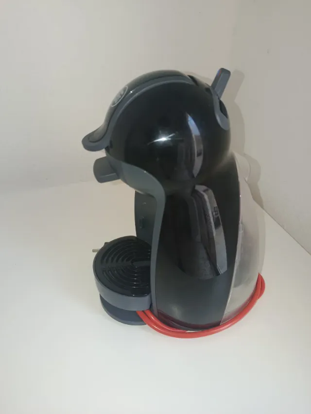 Cafetera Nescafé Dolce Gusto Negra