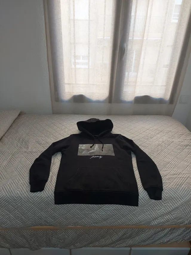 Sudadera Negra con Capucha Pray Talla M