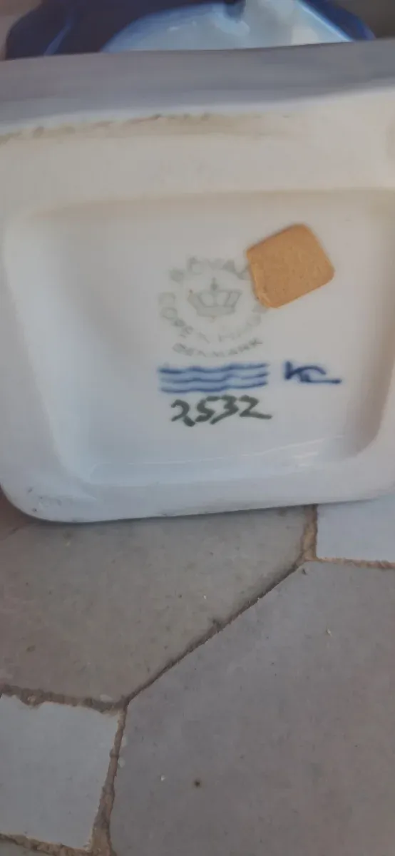 2 statuine porcellana Royal Copenhagen