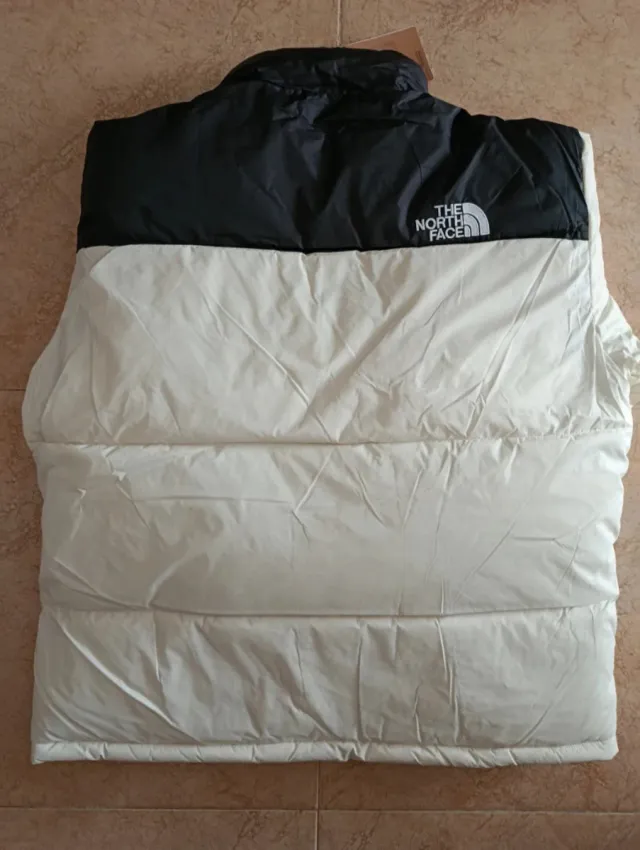 Chaqueta The North Face Negra y Blanca
