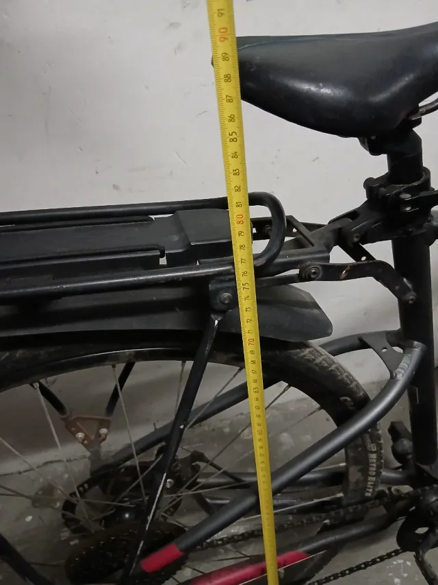 Bicicleta Paseo B'TWIN Negra y Roja