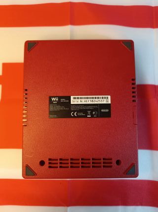 Consola Wii Mini Roja + Accesorios y Juegos.