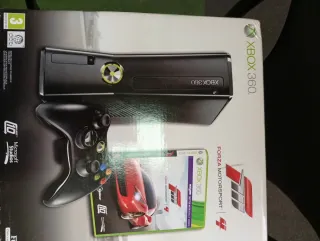 Xbox 360 250GB + 2 Juegos