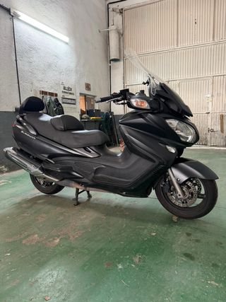 Suzuki Burgman 650 Executive