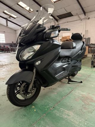 Suzuki Burgman 650 Executive