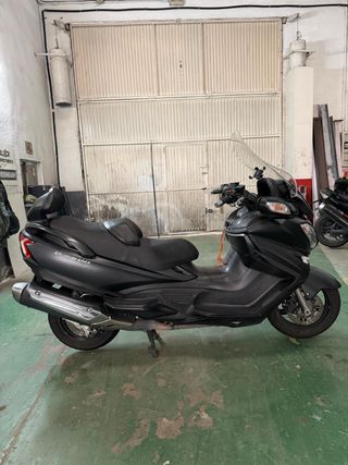 Suzuki Burgman 650 Executive