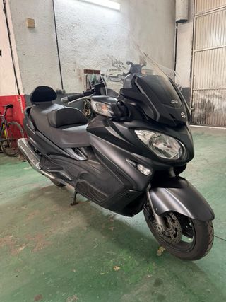 Suzuki Burgman 650 Executive