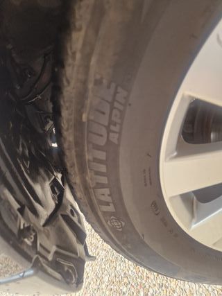 4 Neumáticos Michelin Latitude Alpin