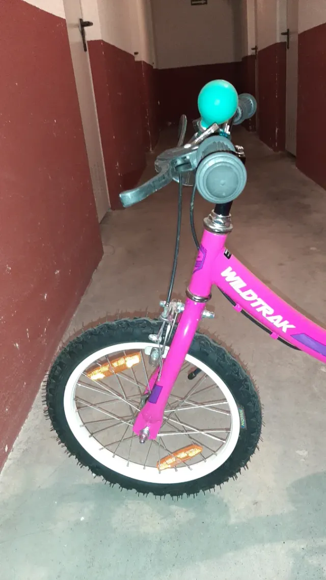 Bicicleta Wildtrak 16". En buen estado