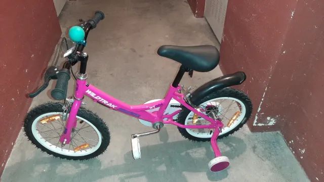 Bicicleta Wildtrak 16". En buen estado