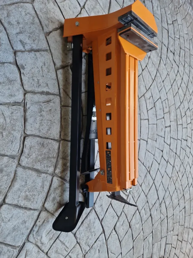 Triton SJA200 Banco de sujeción con mordazas