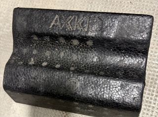 Silla Coche Axkid Wolmax Negra y cuña Axkid