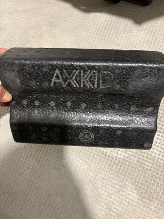 Silla Coche Axkid Wolmax Negra y cuña Axkid