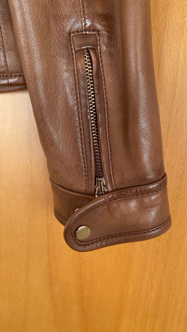 Cazadora de piel de mujer Massimo Dutti