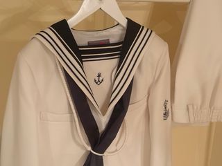 Vestidos y trajes de comunión