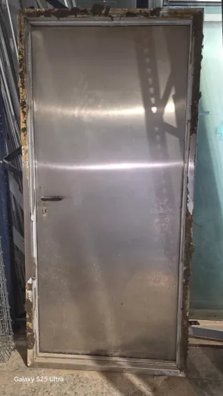 Puerta Insonorizada inoxidable