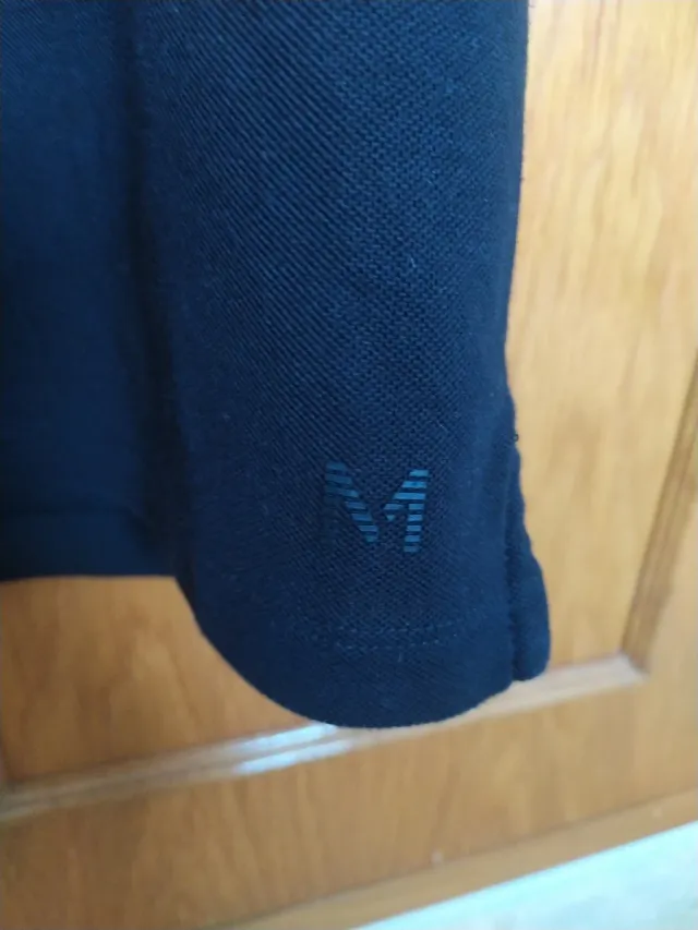 Camiseta negra Mango talla M