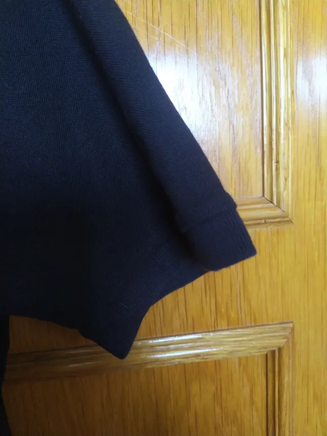 Camiseta negra Mango talla M