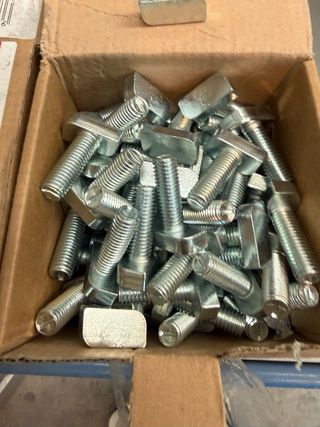 Bulloni Testa a Martello M10 Rail 27/28/30/32