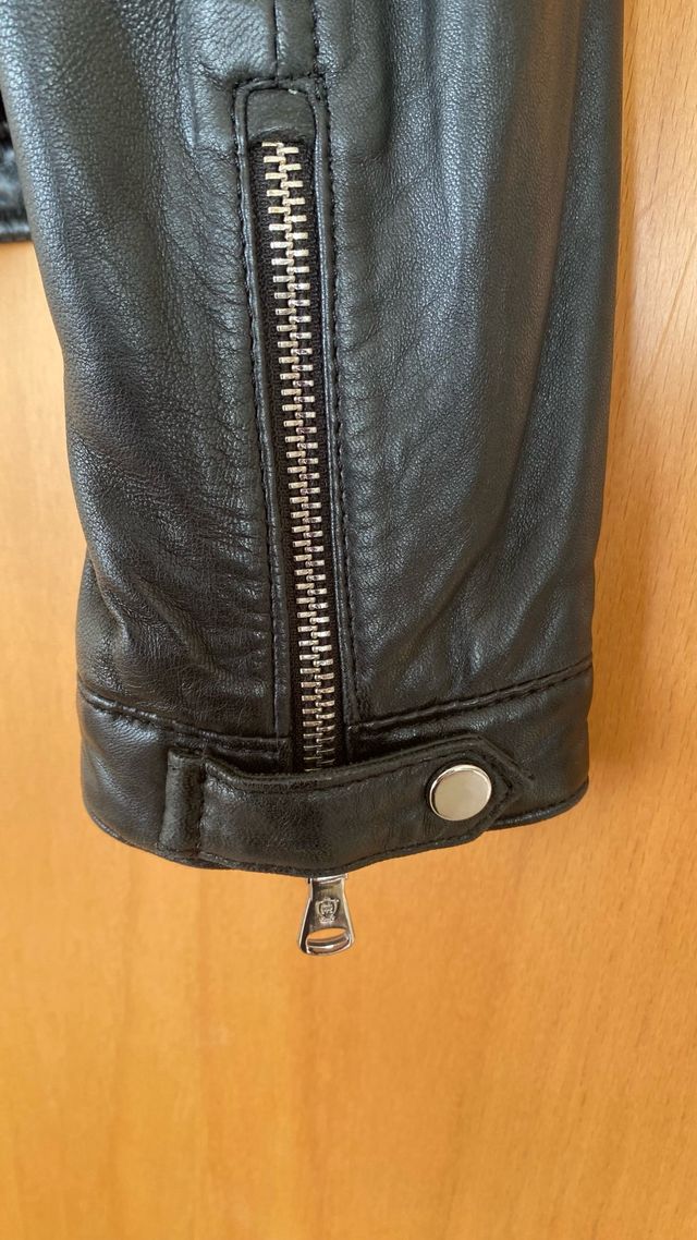 Chaqueta de piel de mujer Massimo Dutti