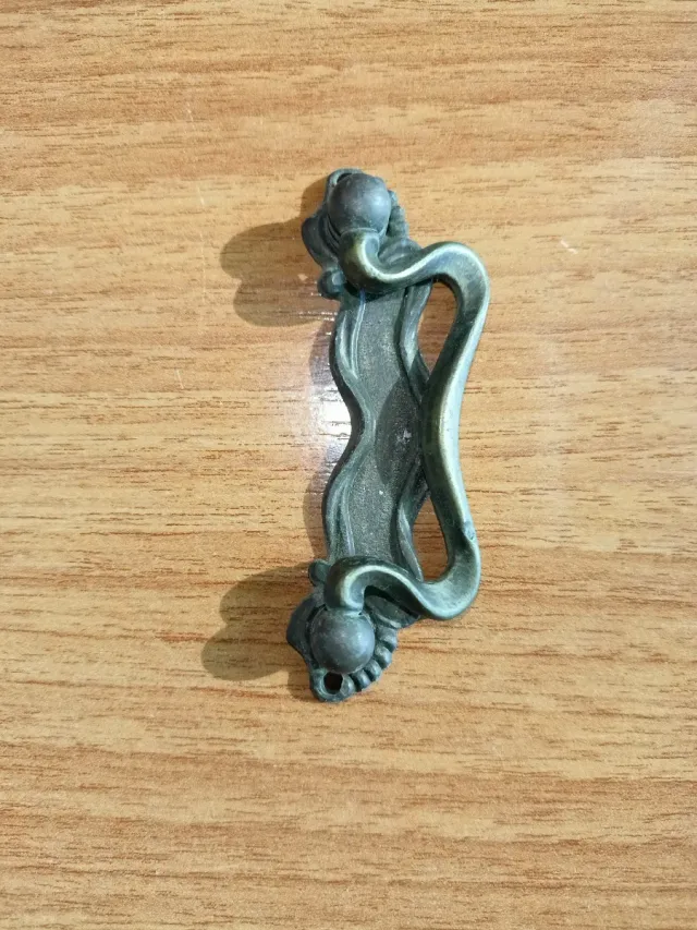 Tiradores vintage para cómoda (metal)
