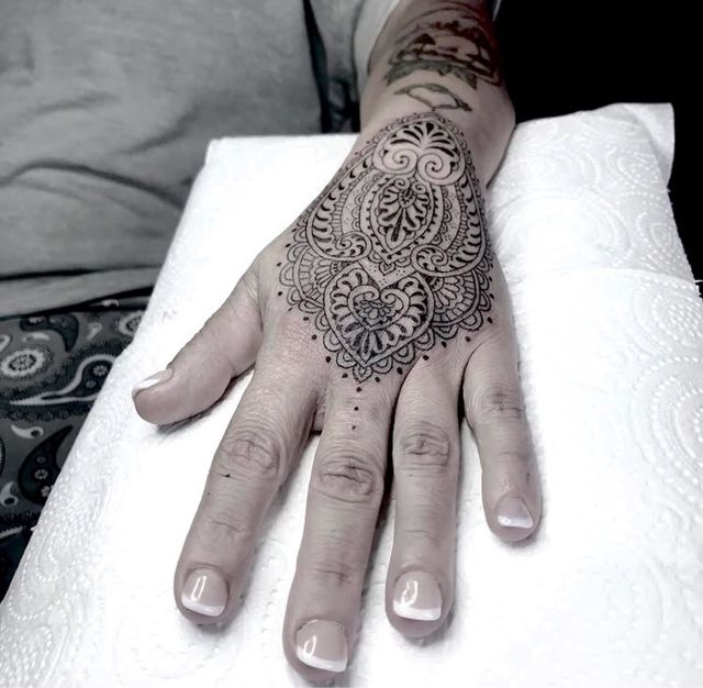 Tatuajes decorativas/mandalas