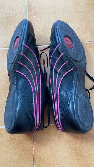 Zapatillas Puma Negras Talla 38. Muy poco uso.