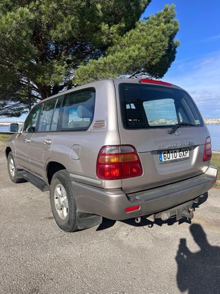Toyota Land Cruiser 100 1998