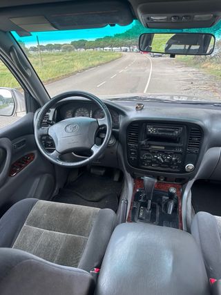 Toyota Land Cruiser 100 1998